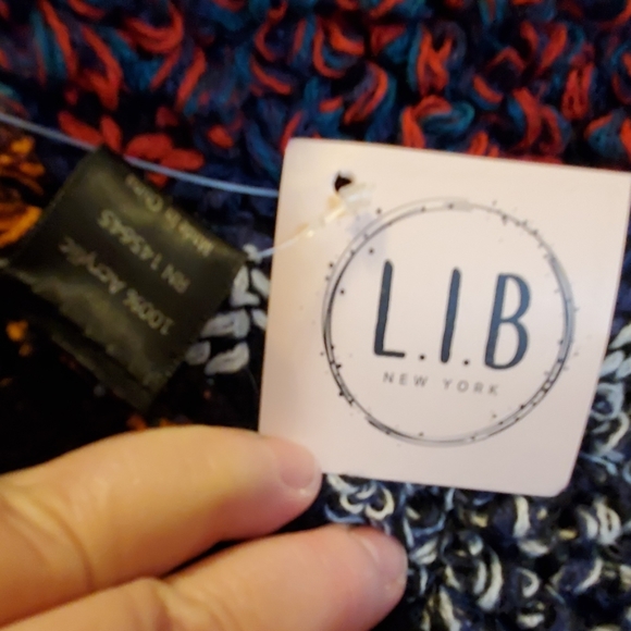 Poncho - Picture 3 of 3